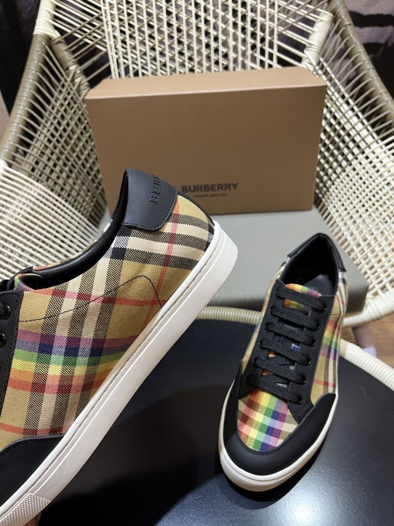 Burberry Low Shoes